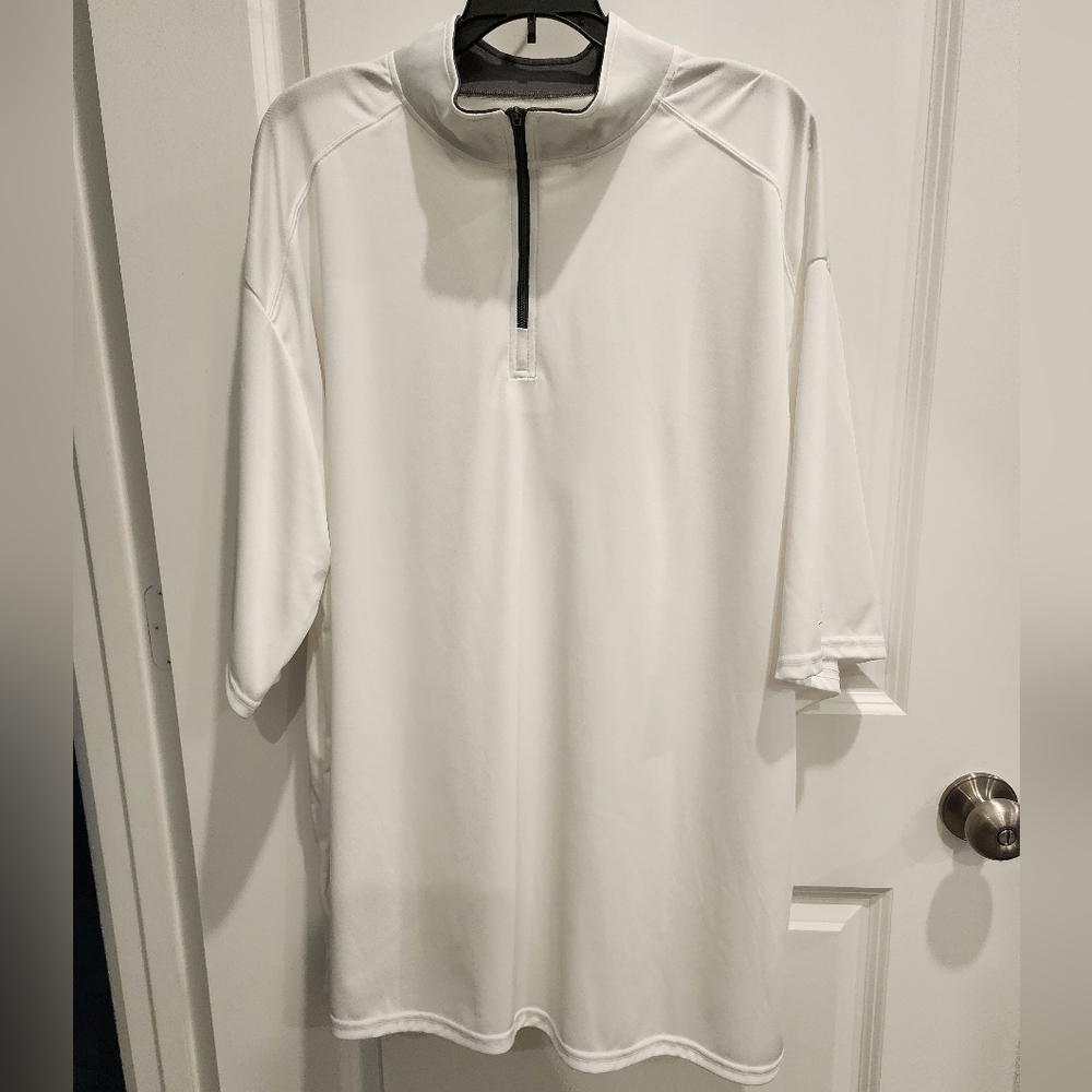 NWOT Mens Badger Sport shirt